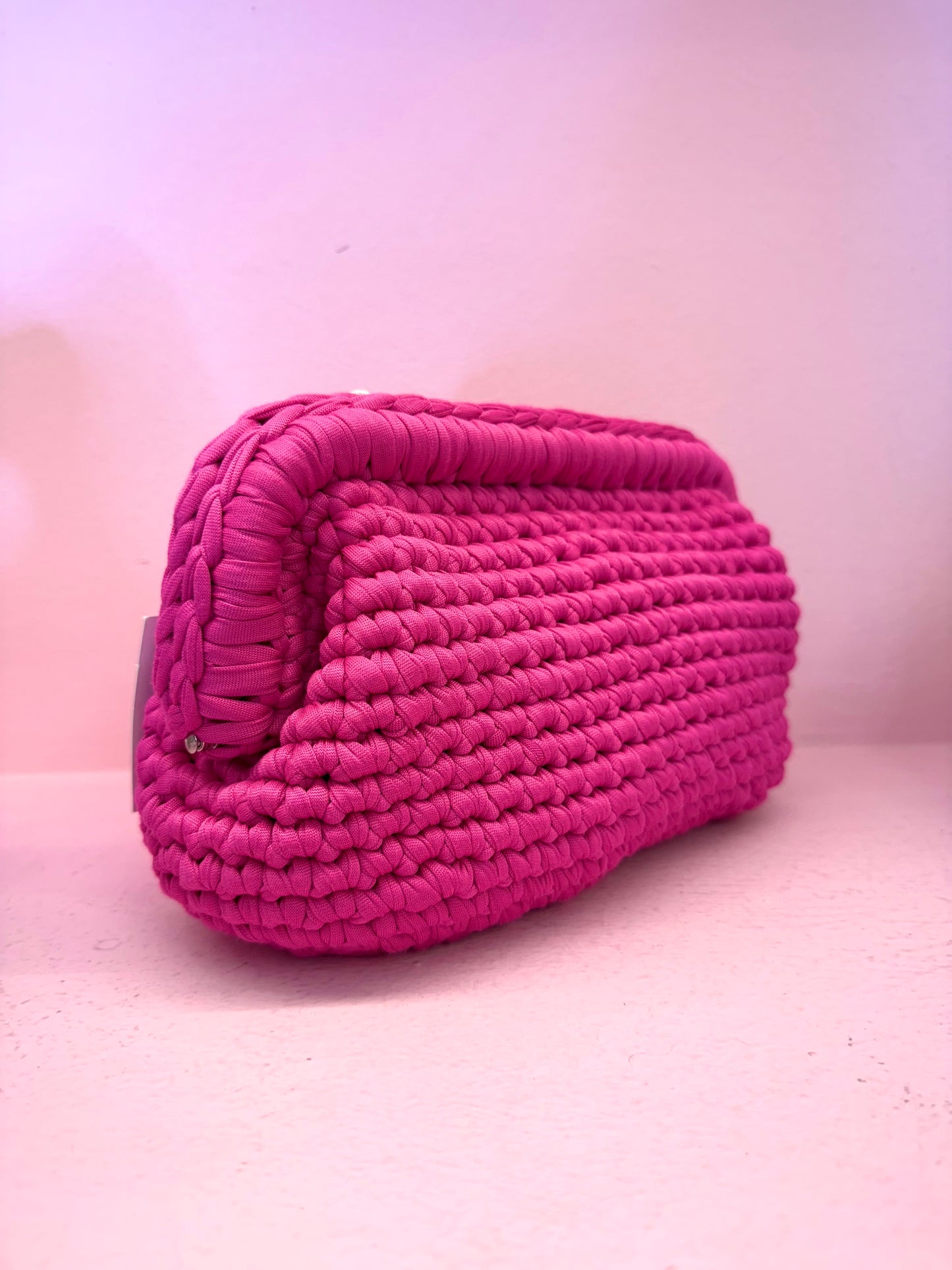 Borsa uncinetto clutch fucsia